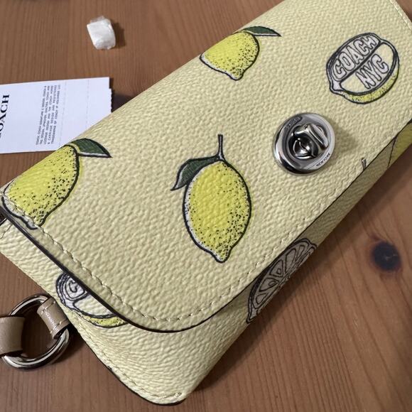 🍋Coach Sunglass Case With Lemon Print - Picture 5 of 7